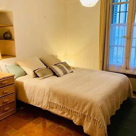 Apartment De Charme Au Coeur Du Vieux Aix. Aix-en-Provence