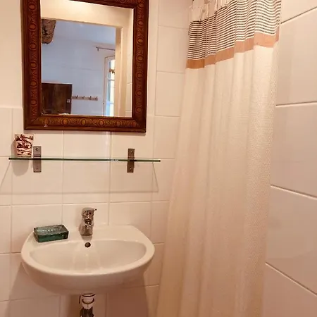 Apartment De Charme Au Coeur Du Vieux Aix.